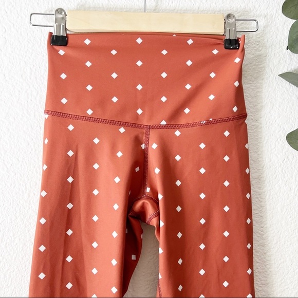 DYI- High Waist  Rick/Waist Diamond Print Leggings- XS - Picture 4 of 5